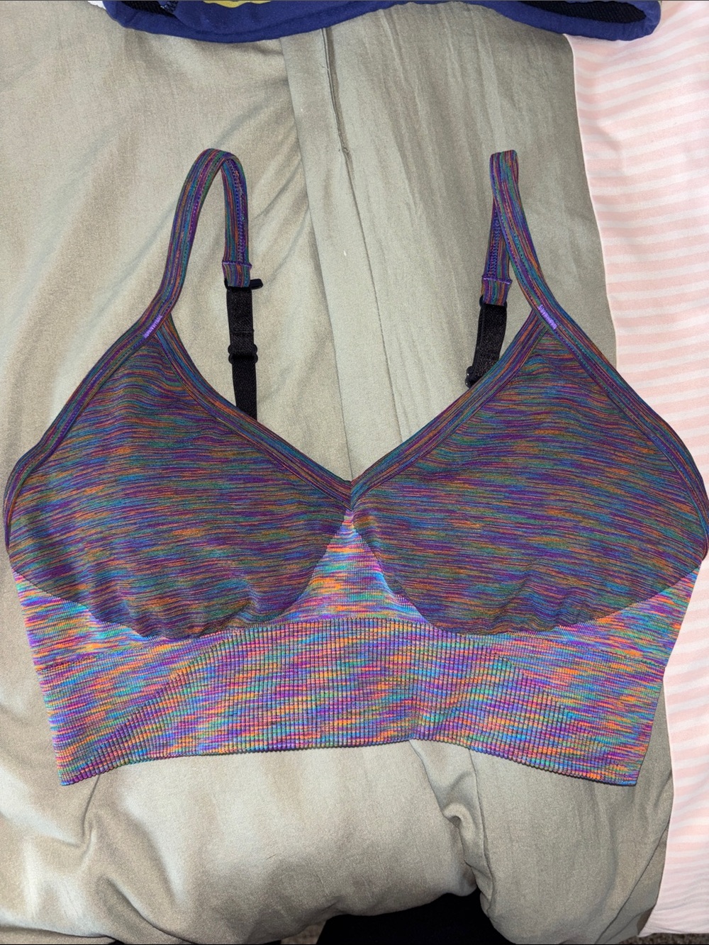Lululemon sports bra